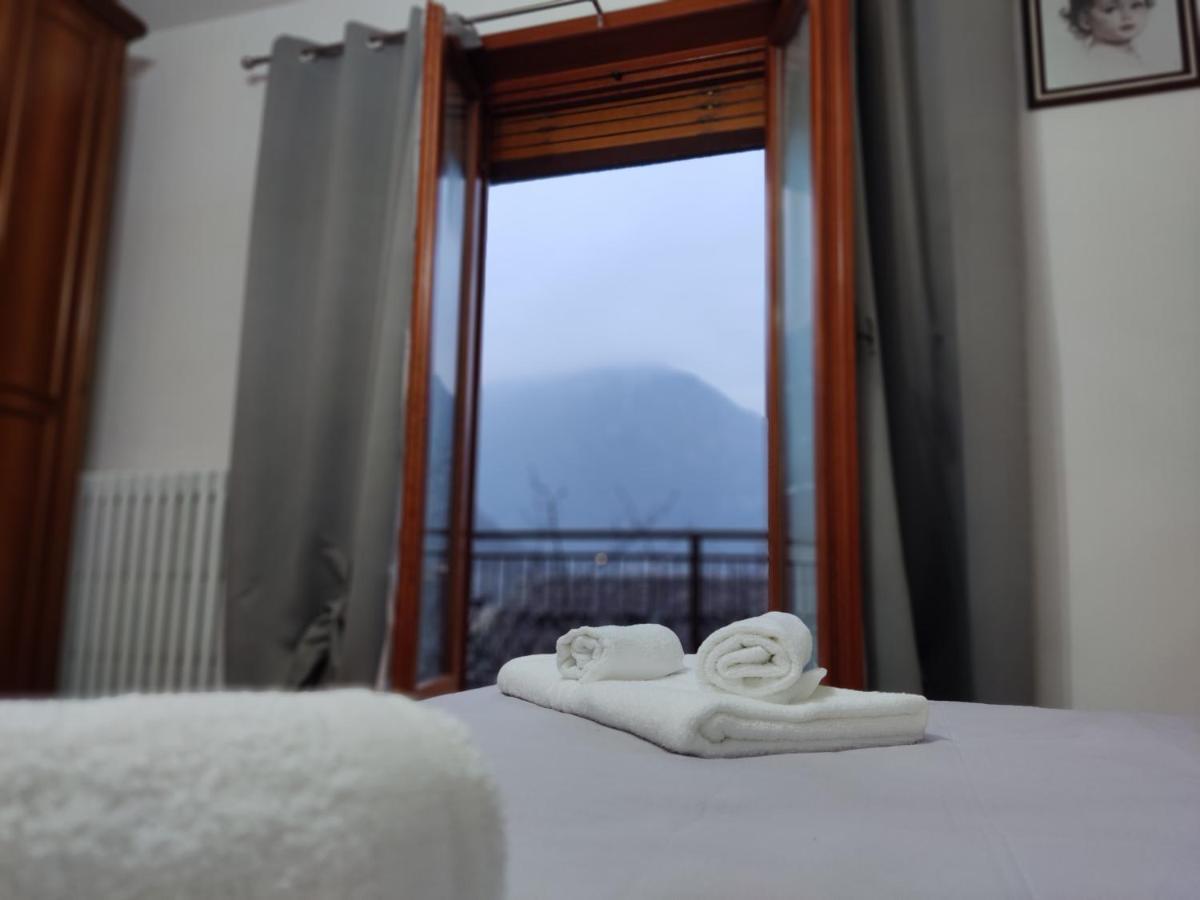 Casa Vacanza Il Corbetto Di Michela & Matteo Locana Εξωτερικό φωτογραφία